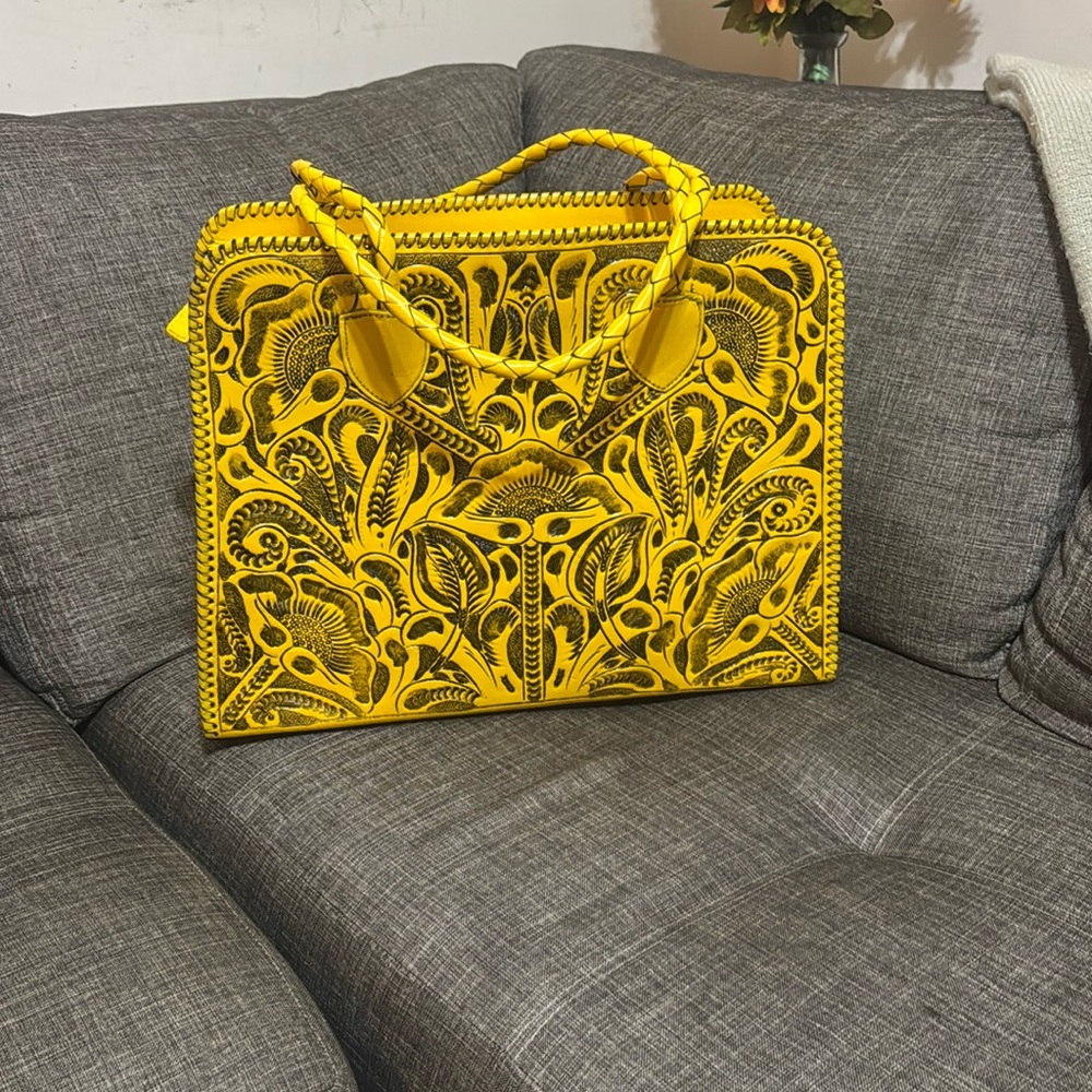 Yellow Embroidered Leather Women's Bag, TOTE M, Suitcase - Picture 2 of 11